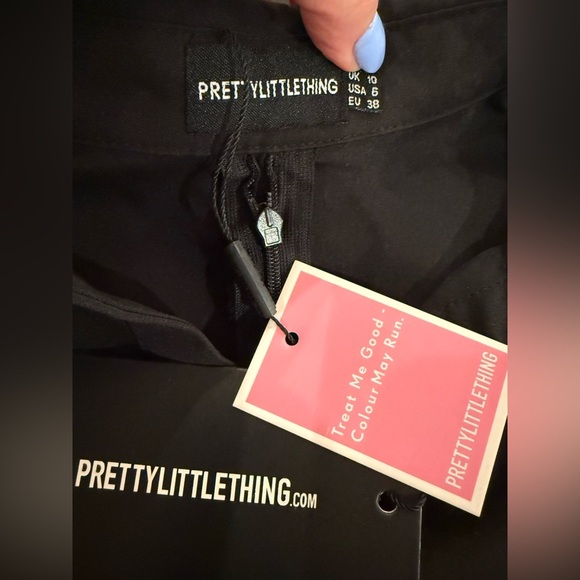 PrettyLittleThing Black Long Sleeve Asymmetrical Ruched Dress NWT - Picture 8 of 8